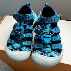 Keen Newport H2 water sandals